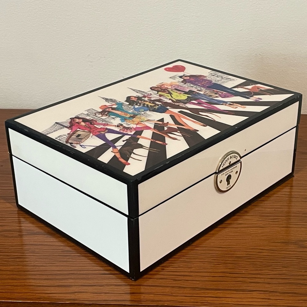 Henri Bendel Lacquered Wood Jewelry Box, w/trays, Izak Illustration, *no key - Picture 3 of 15
